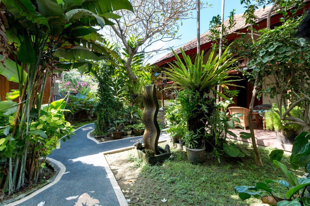 Готель Baruna Sanur Екстер'єр фото